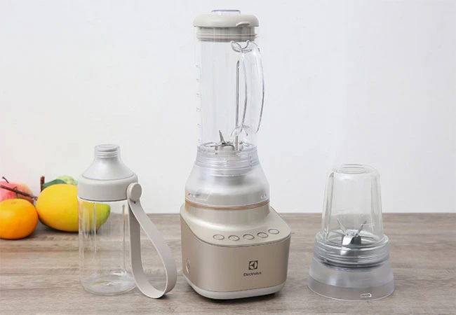 Máy xay sinh tố Electrolux E7CB1-86SM thông minh