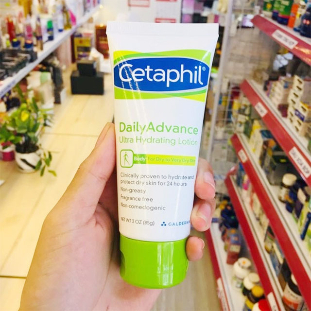 Cetaphil Daily Advance Ultra Hydrating dạng lotion thấm nhanh, cấp ẩm tốt