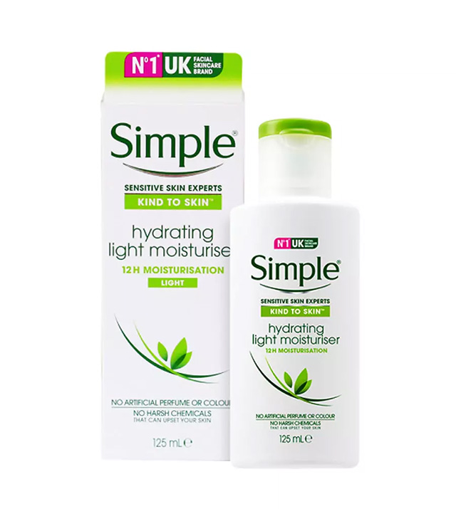 Simple Hydrating Light Moisturiser là lựa chọn tốt nhất cho da khô