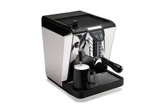 Máy pha cà phê tự động mini Nuova Simonelli Oscar 2 có thiết kế nhỏ gọn