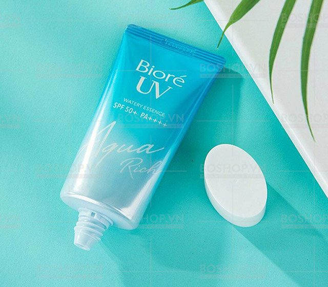 UV Aqua Rich Watery Essence - Kem chống nắng Biore Nhật cho da mụn