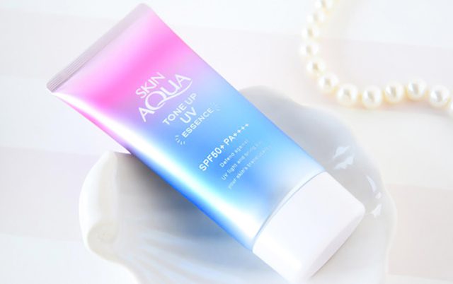Kem chống nắng Skin Aqua 80g hồng tone up Essence Rohto dùng cho da nhạy cảm