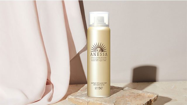 Xịt chống nắng Anessa Perfect UV Sunscreen Skincare Spray