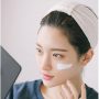 Sunplay Skin Aqua Clear White SPF50+, PA++++: Sữa chống nắng dưỡng da trắng mịn