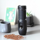 Ưu nhược điểm của máy pha cà phê cầm tay và kinh nghiệm chọn mua máy phù hợp